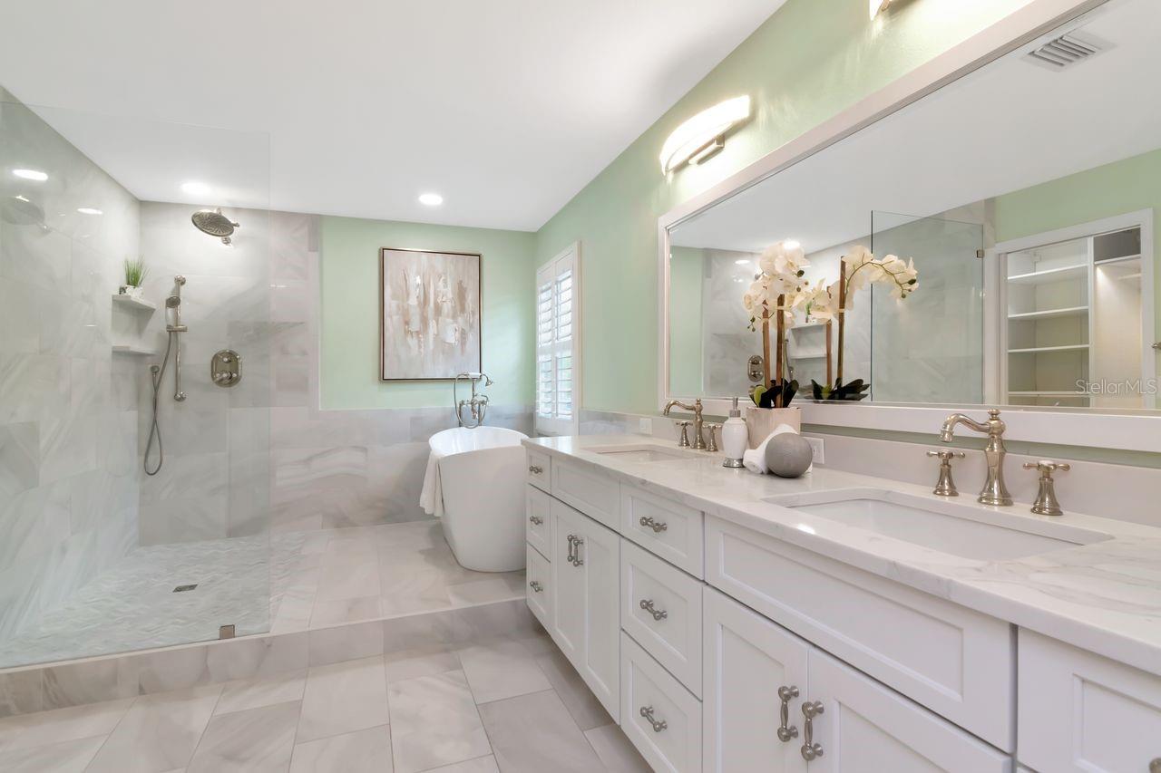 Image 3 of 69 For 1732 Split Fork Drive