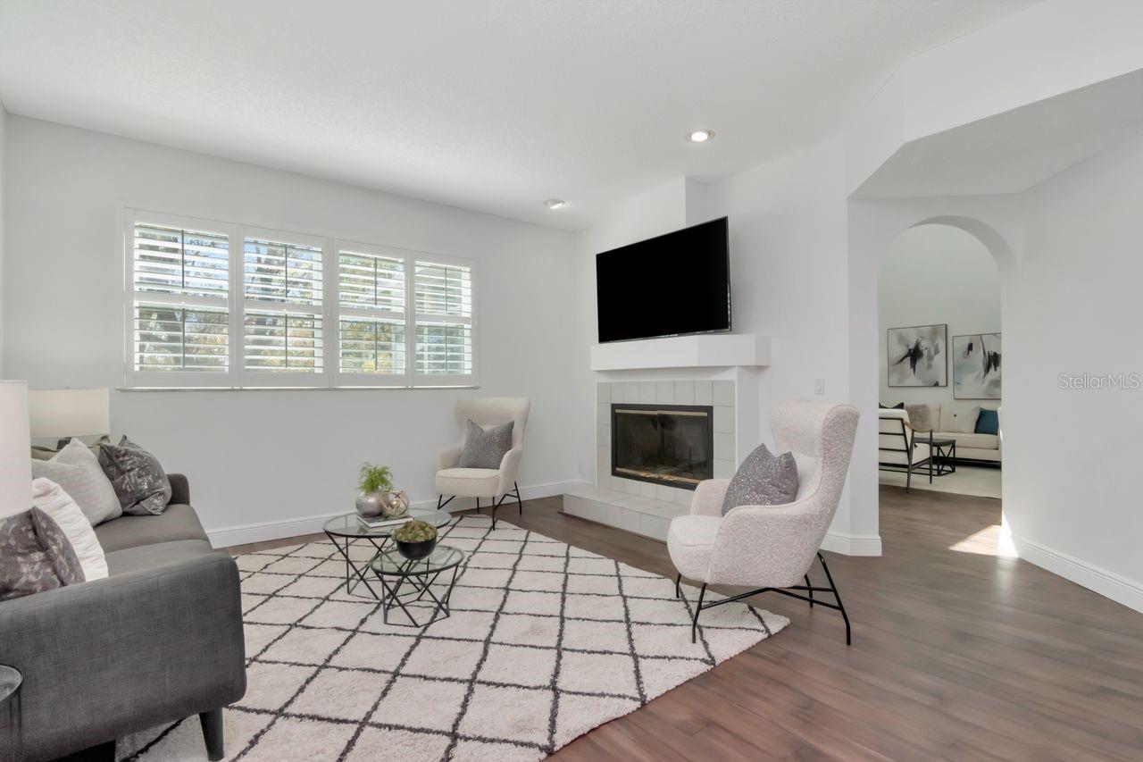 Image 40 of 69 For 1732 Split Fork Drive