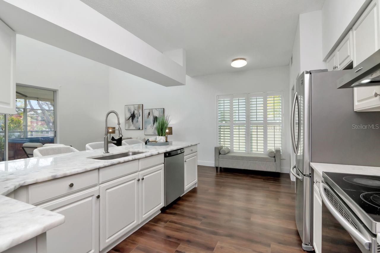 Image 5 of 69 For 1732 Split Fork Drive