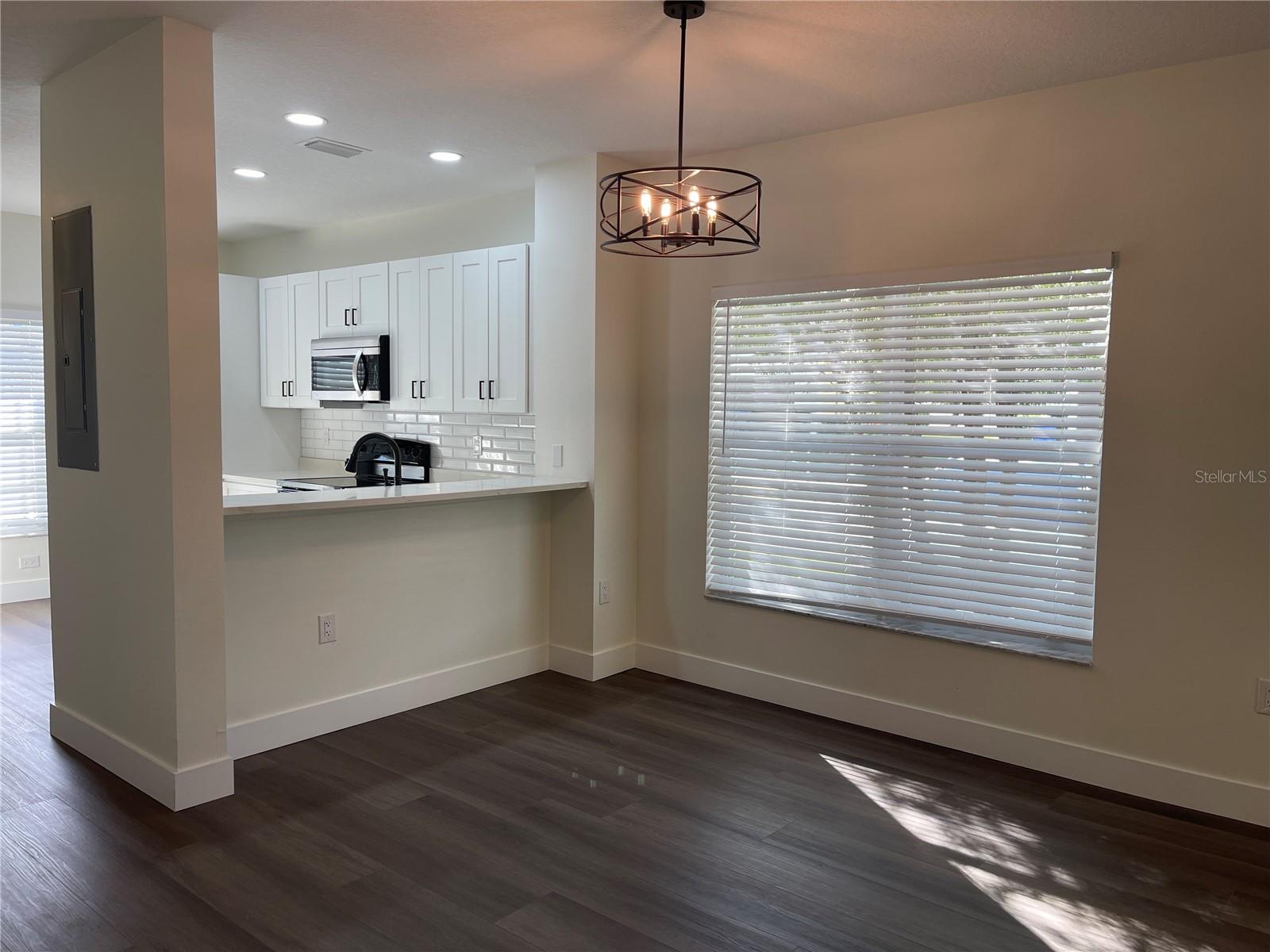 Image 6 of 24 For 8502 Gablebend Way