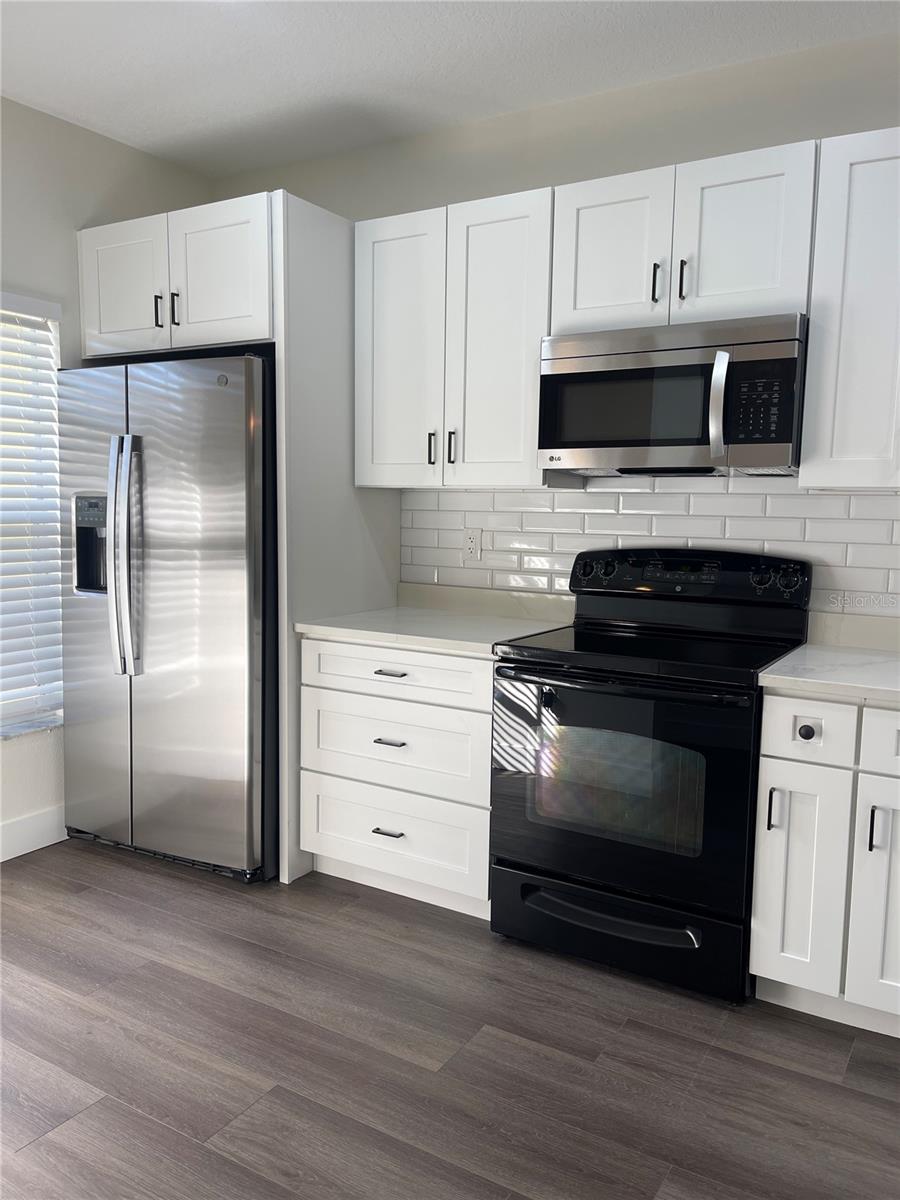 Image 9 of 24 For 8502 Gablebend Way