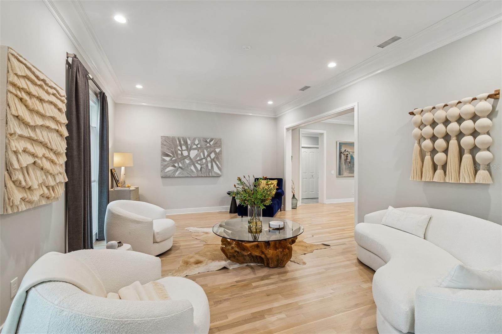 Image 27 of 51 For 5210 Crescent Drive