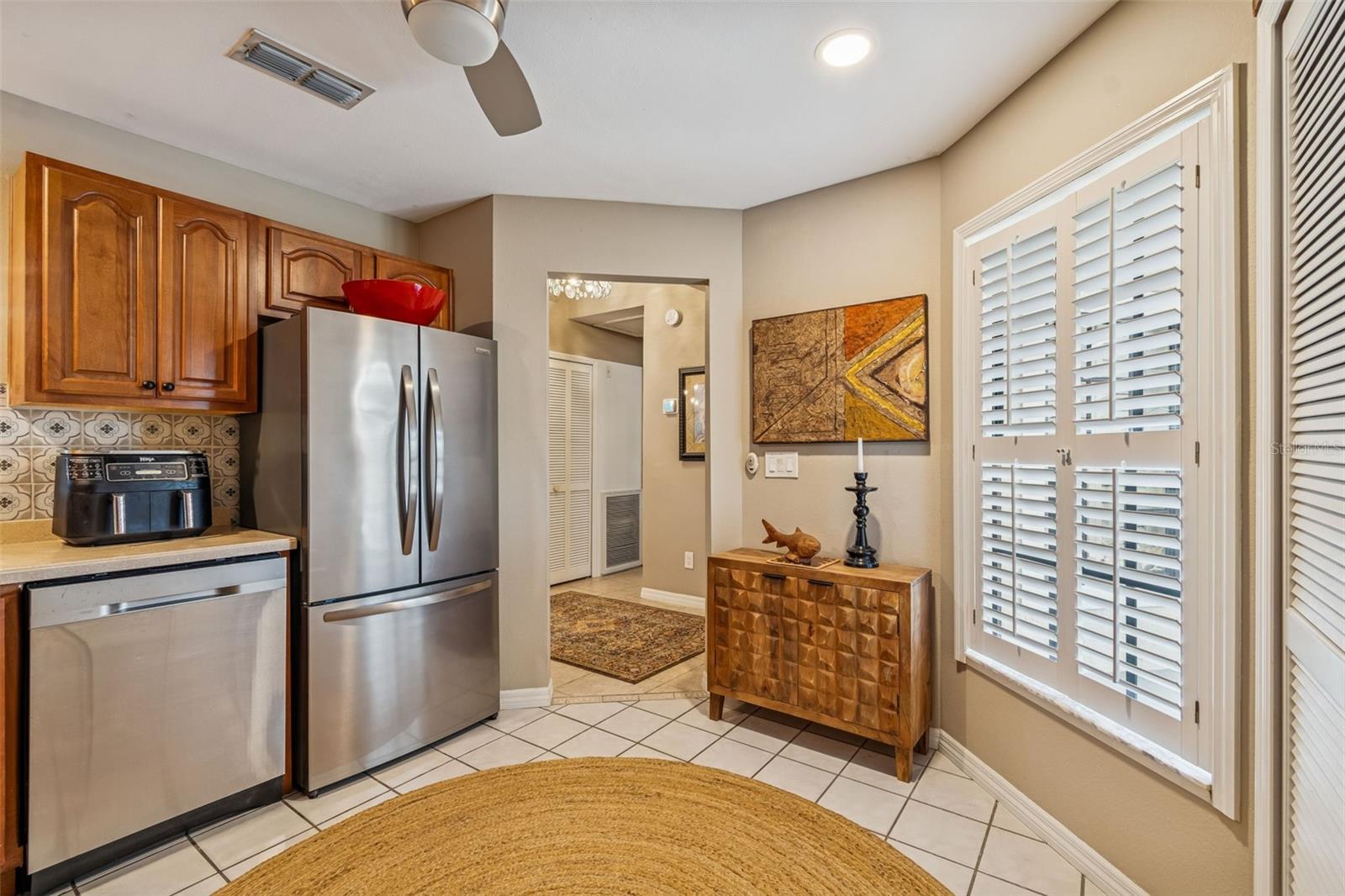 Image 7 of 32 For 5100 Burchette Road 2900