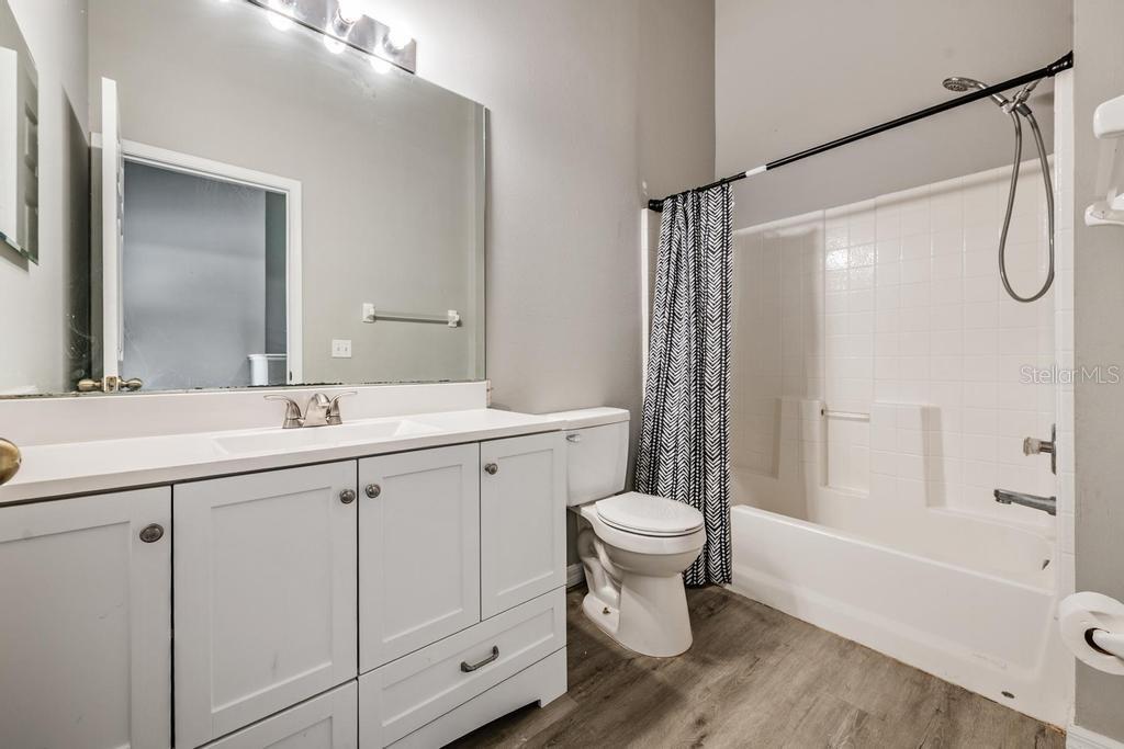 Image 25 of 47 For 8512 Shallow Creek Court