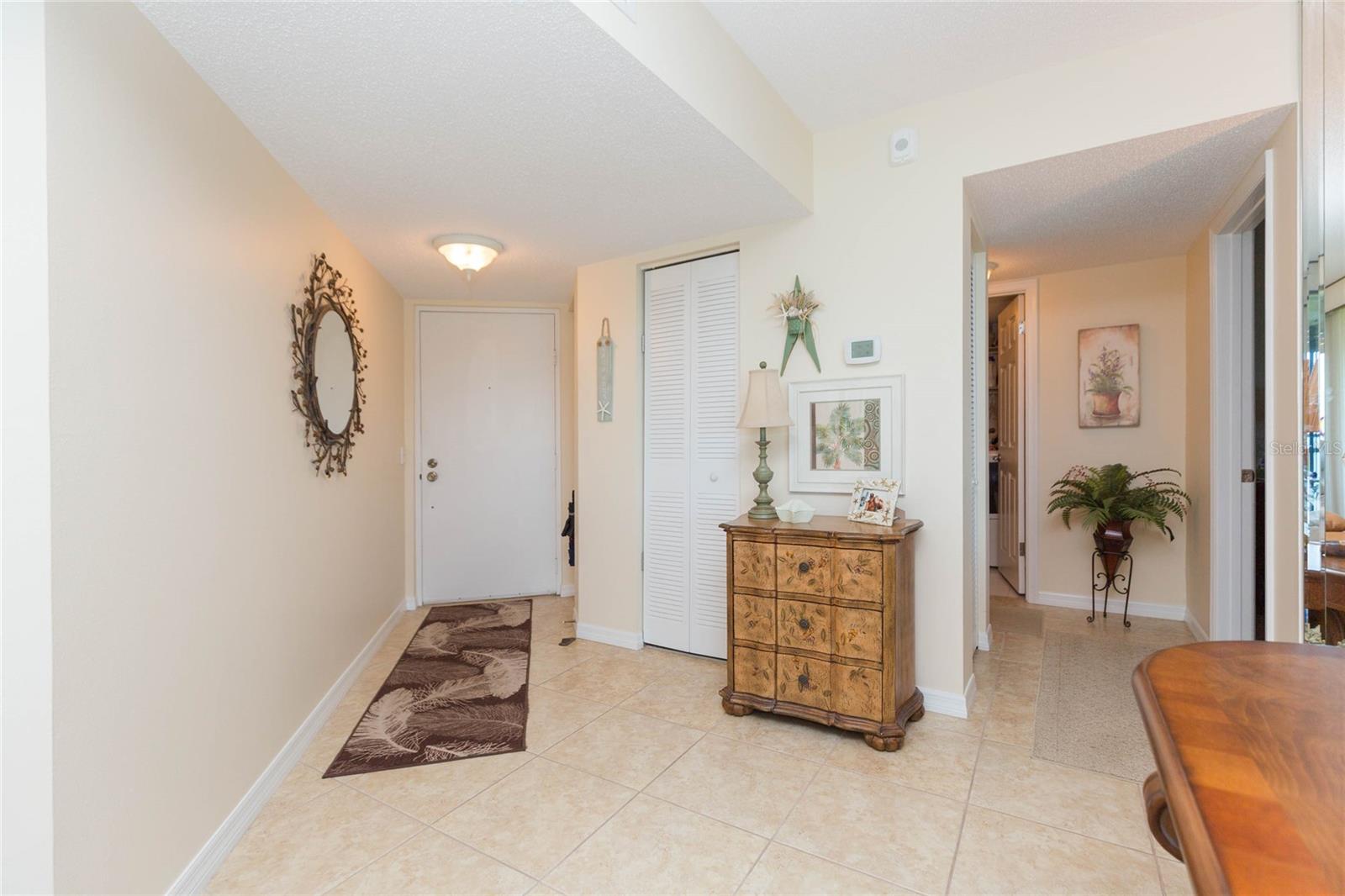 Image 4 of 38 For 5541 Puerta Del Sol Boulevard S 318