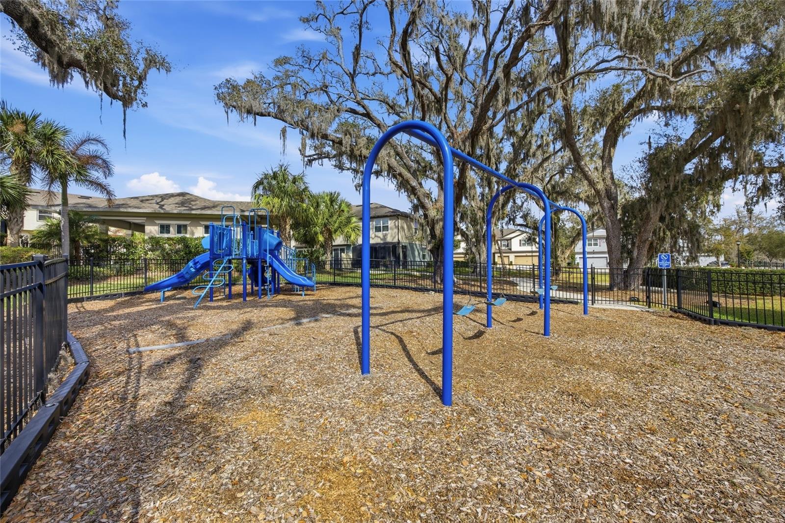 Image 28 of 35 For 5324 Sylvester Loop