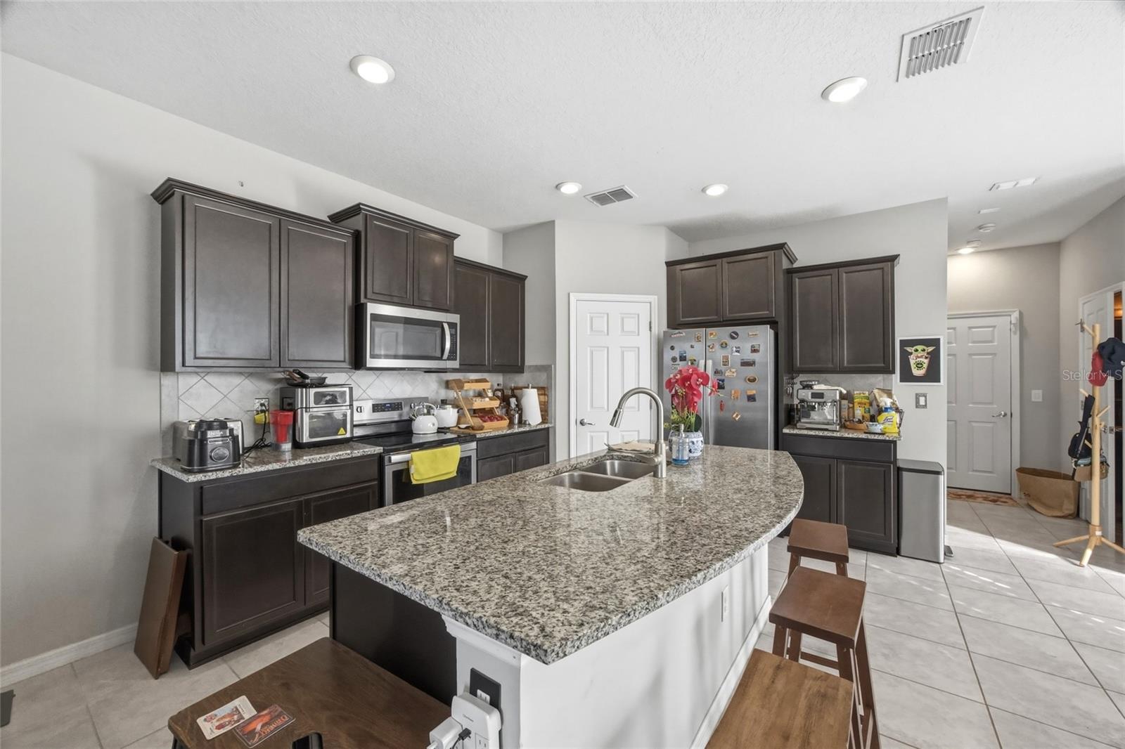 Image 5 of 35 For 5324 Sylvester Loop