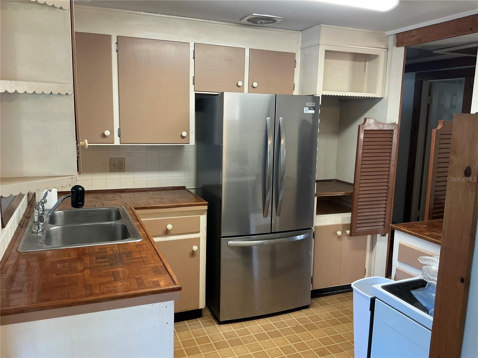 Image 5 of 17 For 10791 105th Street