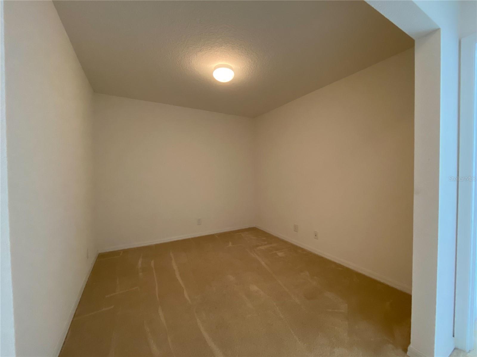 Image 14 of 18 For 253 Castlekeeper Place