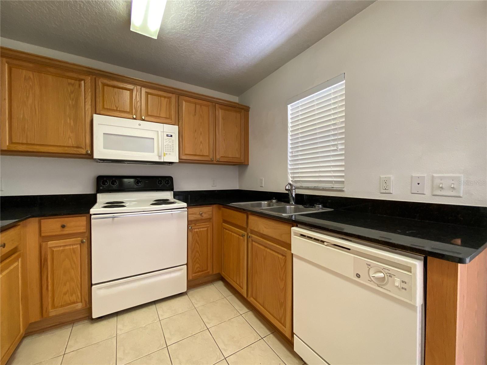 Image 8 of 18 For 253 Castlekeeper Place