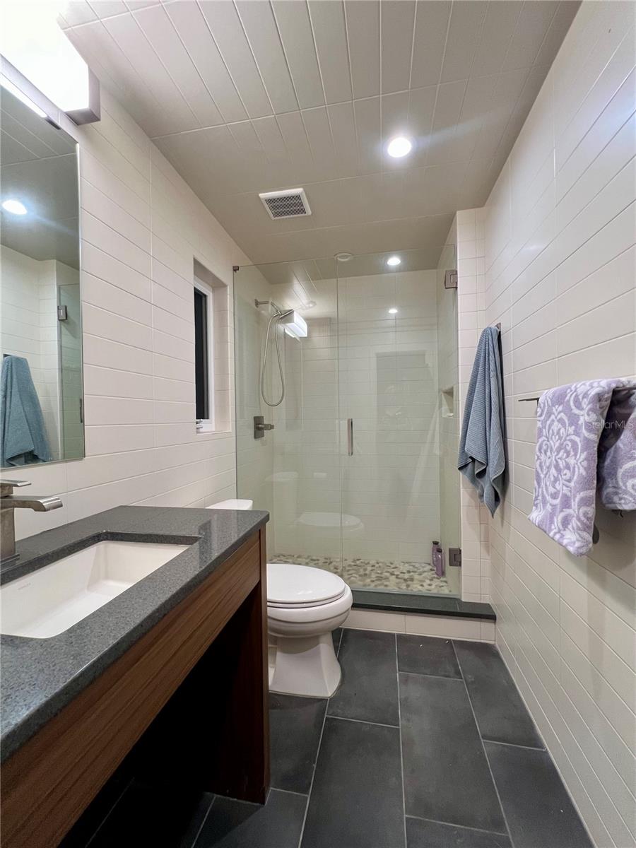 Image 15 of 31 For 5 Shore Drive