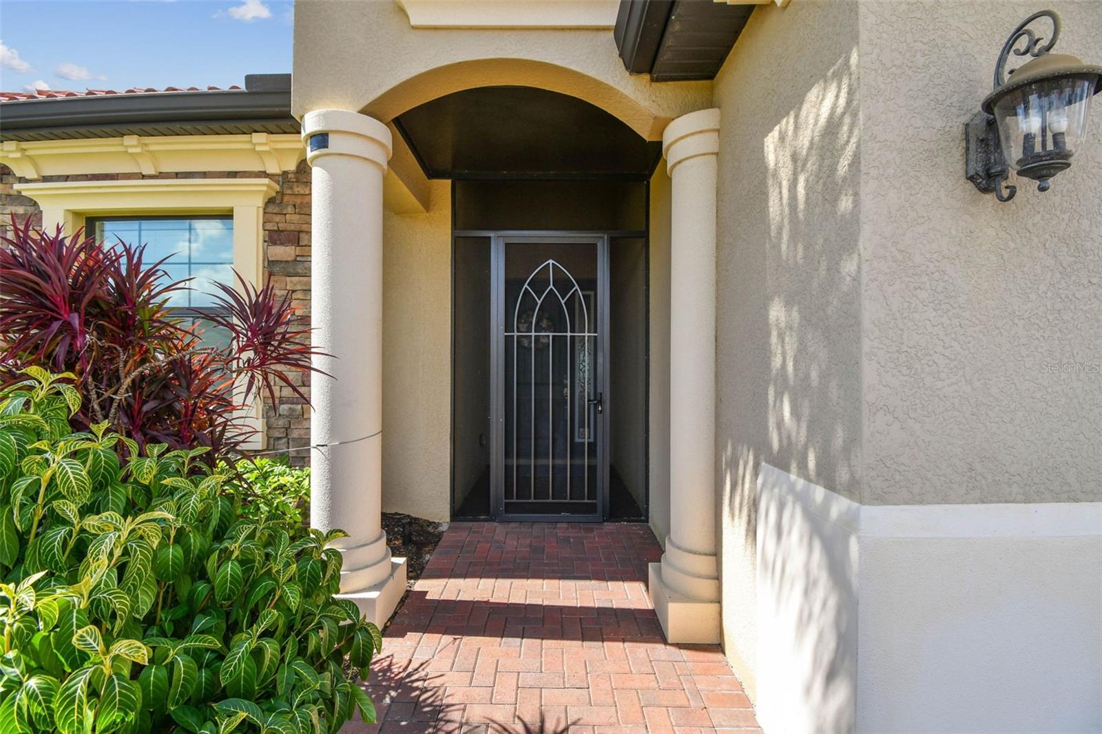 Image 2 of 39 For 24253 Gallberry Drive