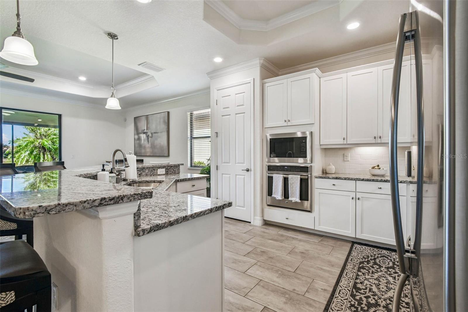 Image 7 of 39 For 24253 Gallberry Drive