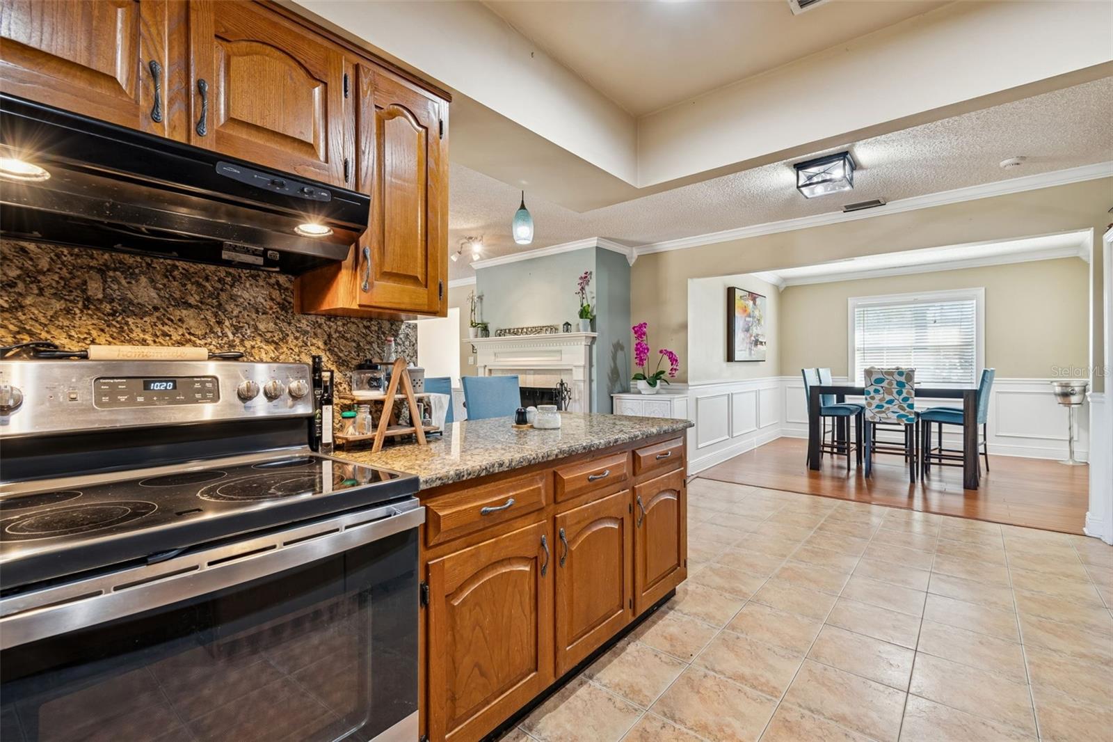 Image 12 of 40 For 7810 Cameron Avenue