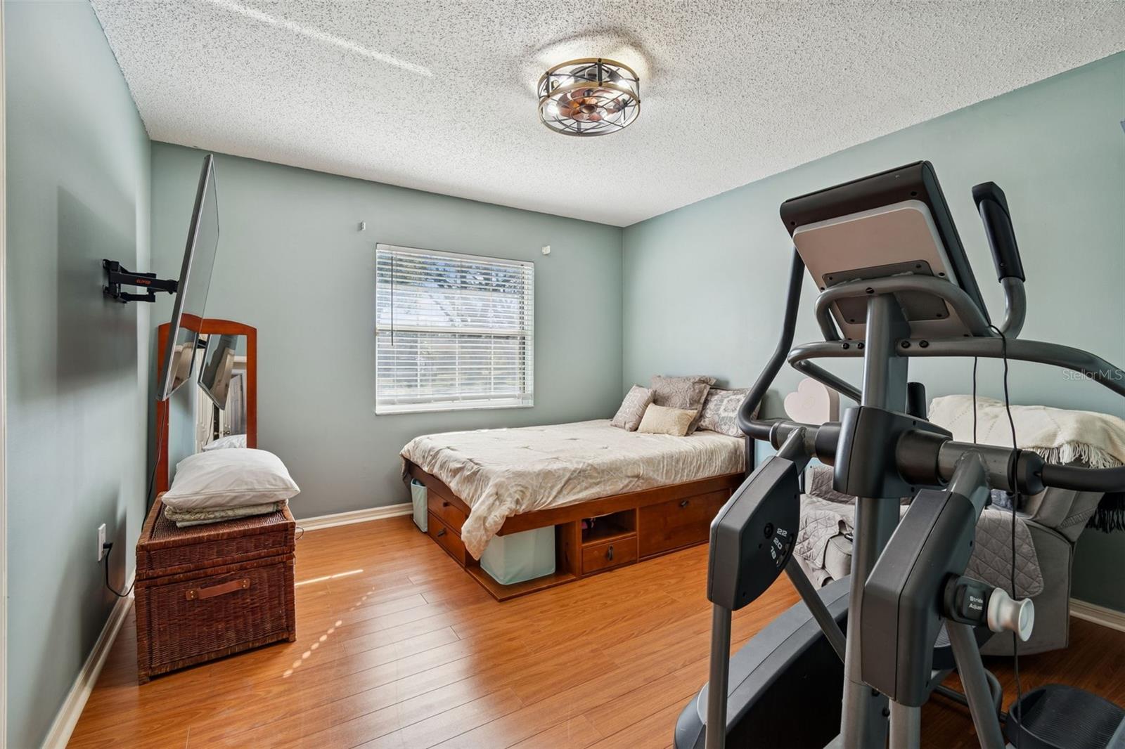 Image 24 of 40 For 7810 Cameron Avenue