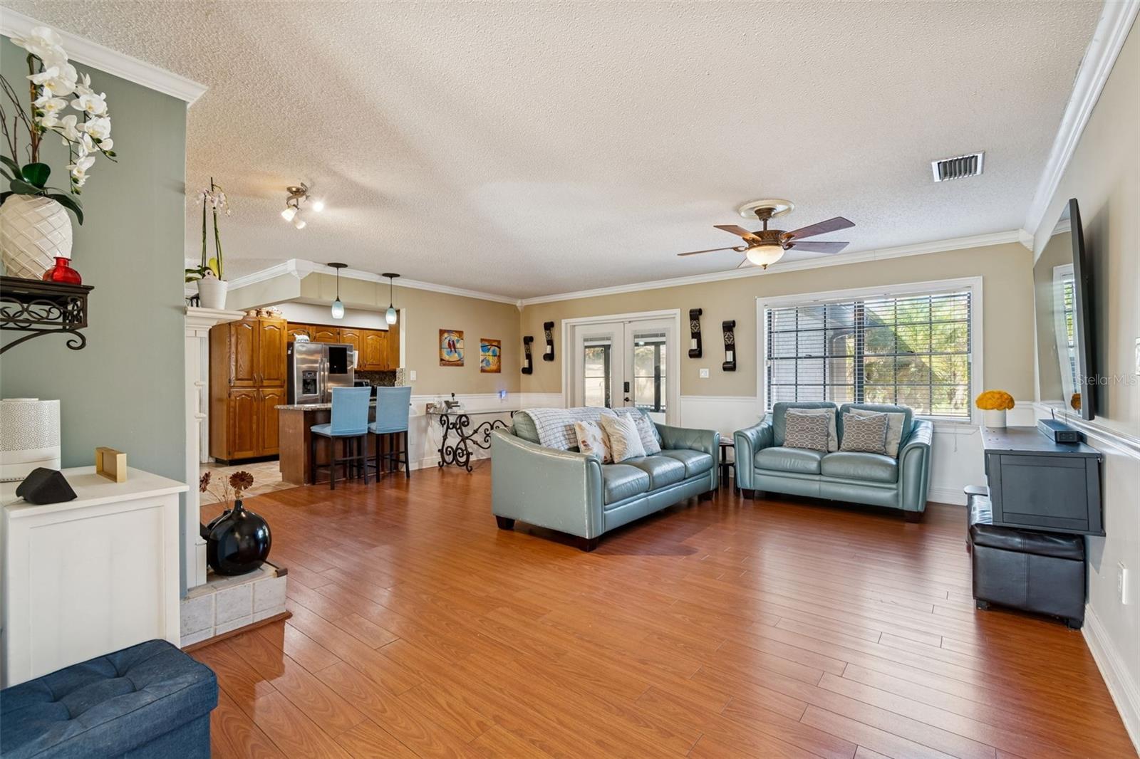 Image 7 of 40 For 7810 Cameron Avenue