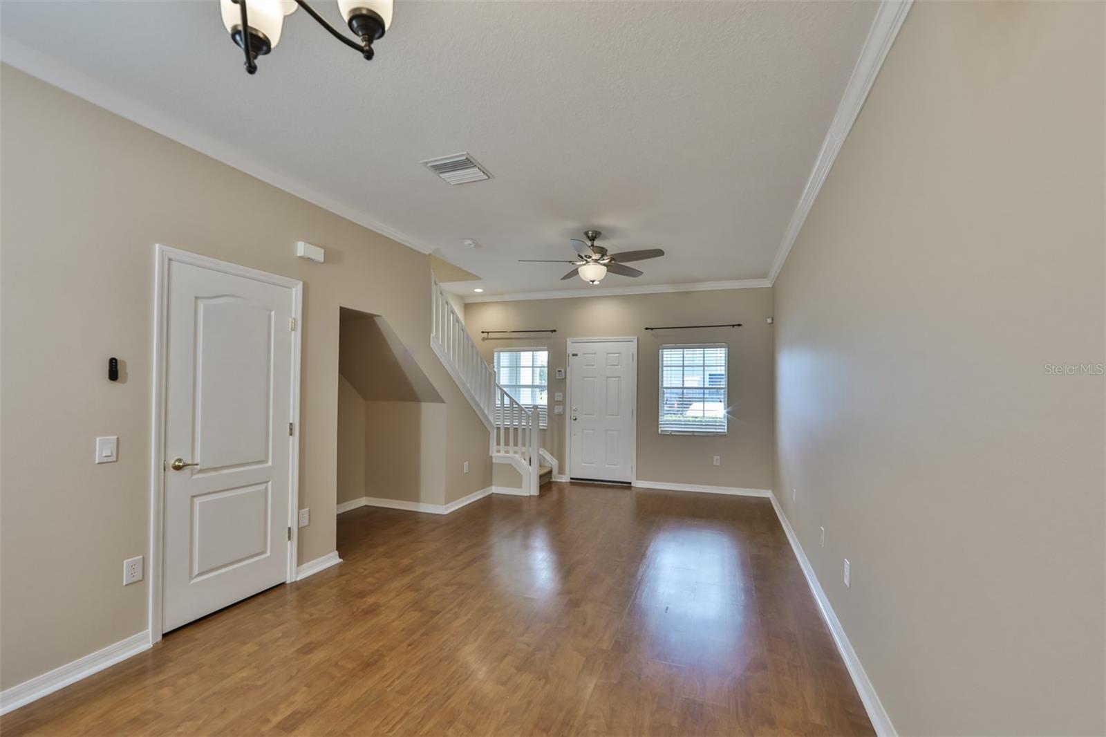 Image 9 of 16 For 12956 Kings Crossing Drive