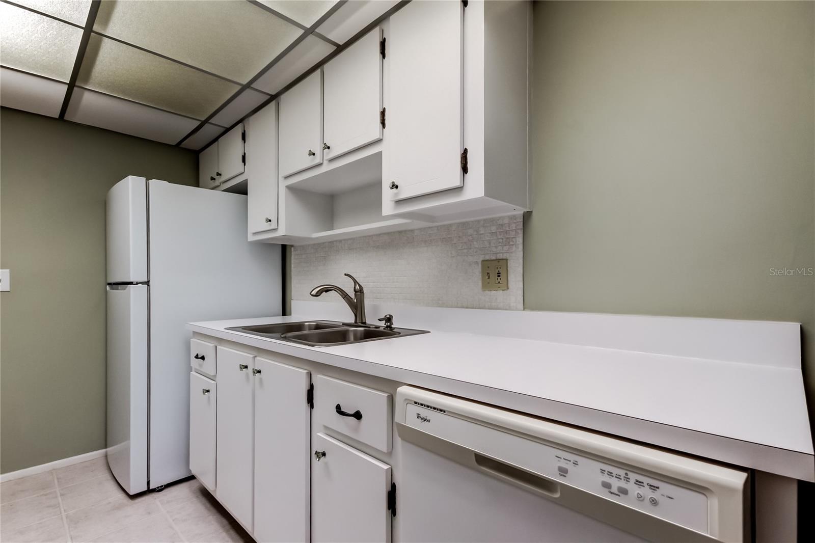 Image 9 of 21 For 4890 Bay Street Ne 231