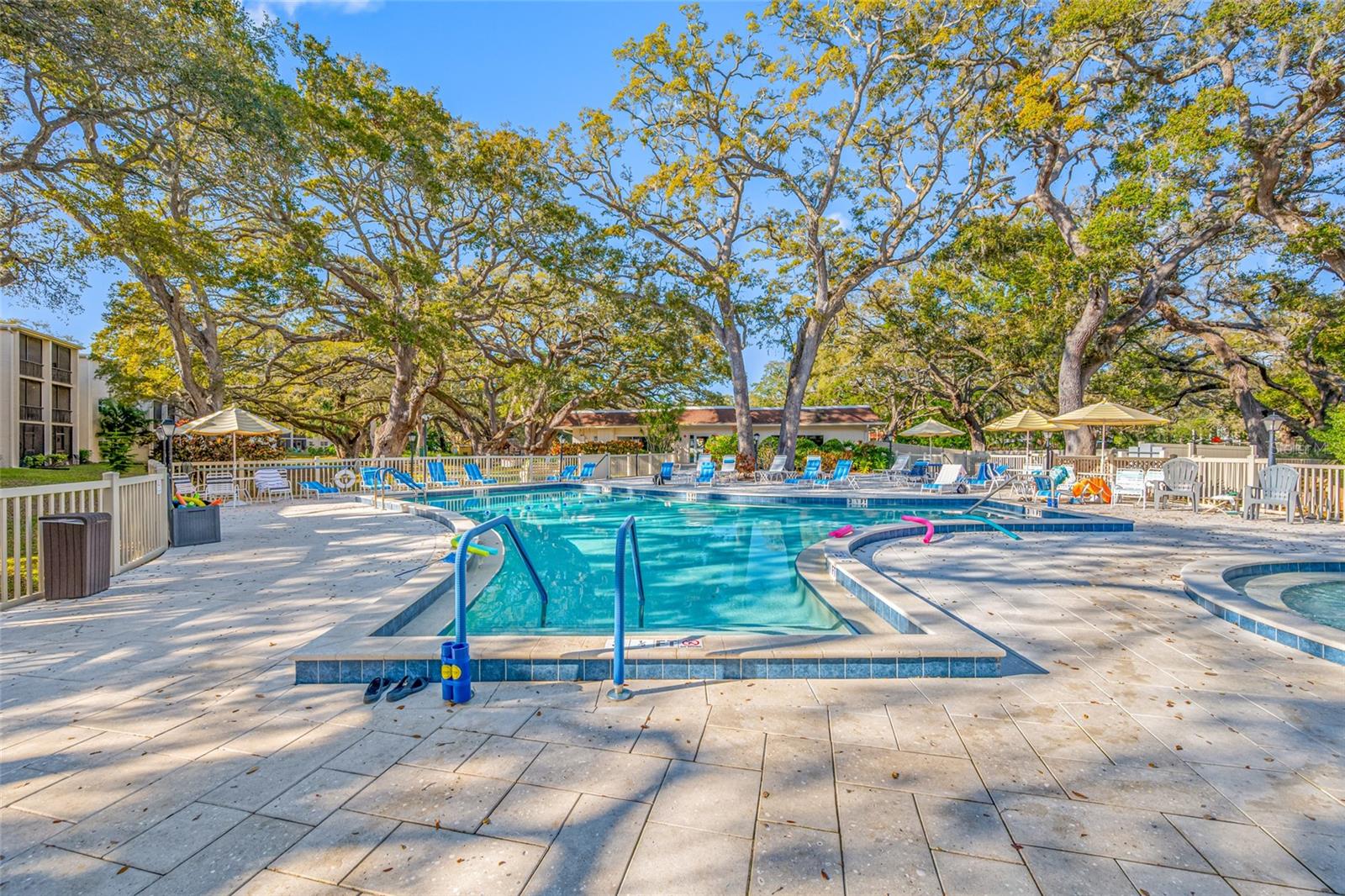 Image 23 of 38 For 820 Virginia Street 206