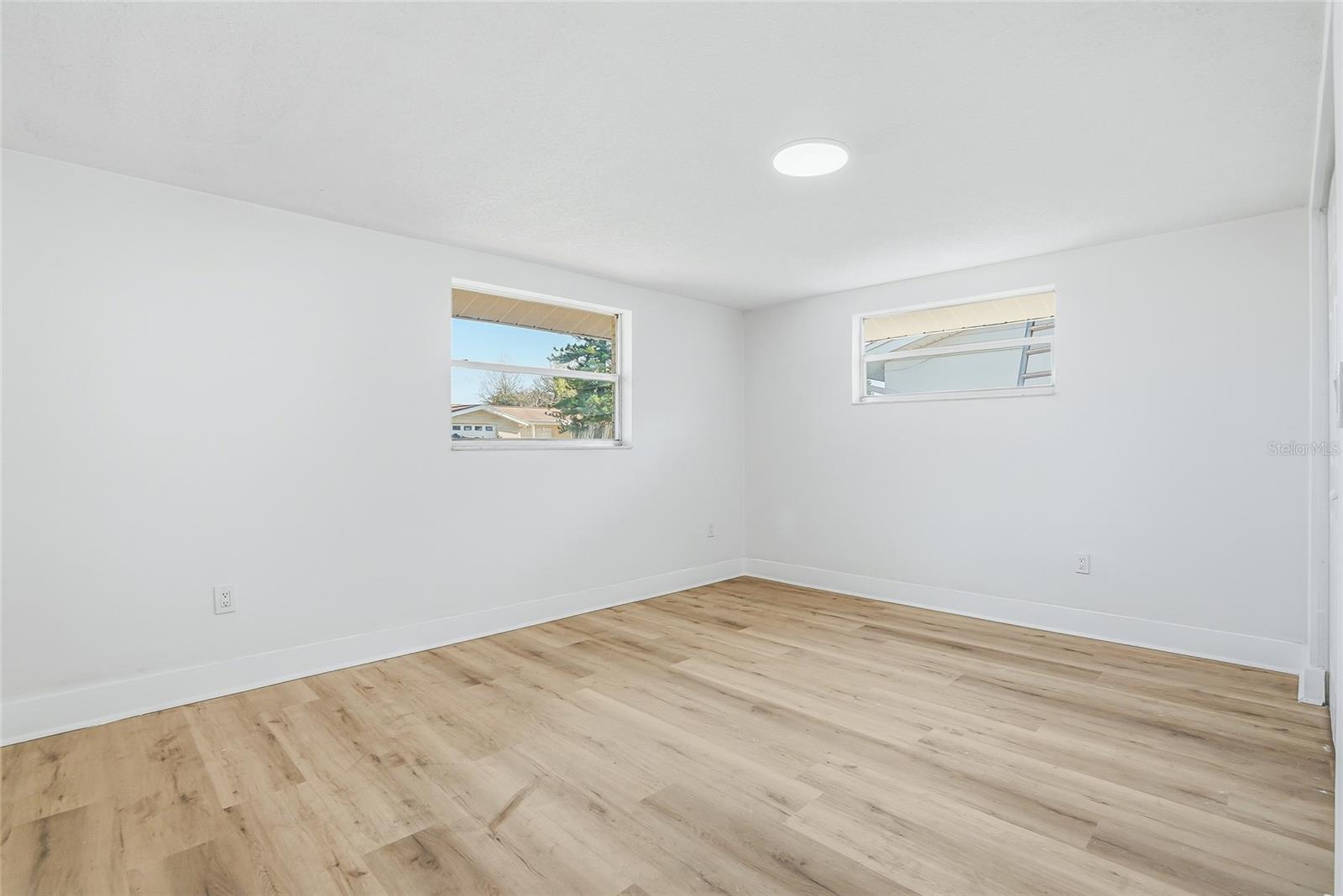 Image 16 of 32 For 7846 Wallaba Lane