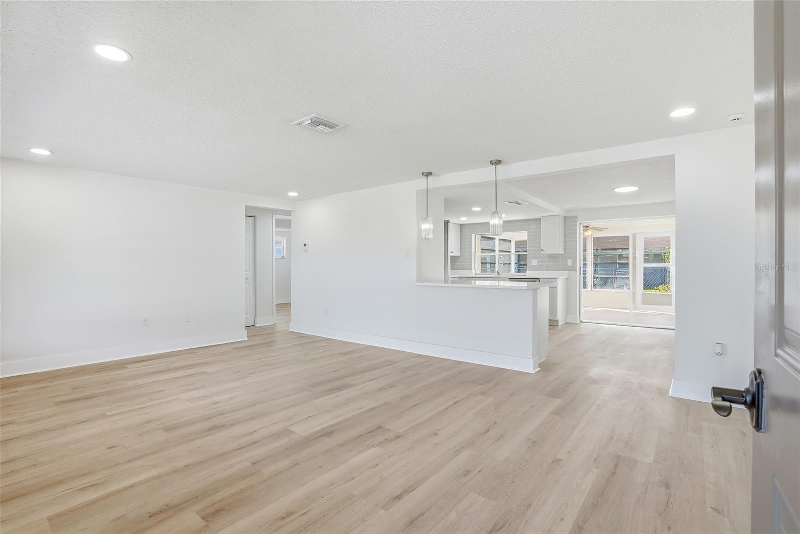 Image 2 of 32 For 7846 Wallaba Lane