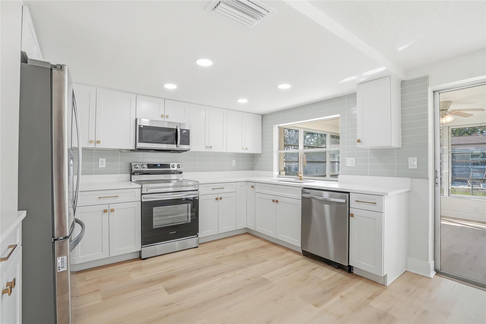 Image 8 of 32 For 7846 Wallaba Lane