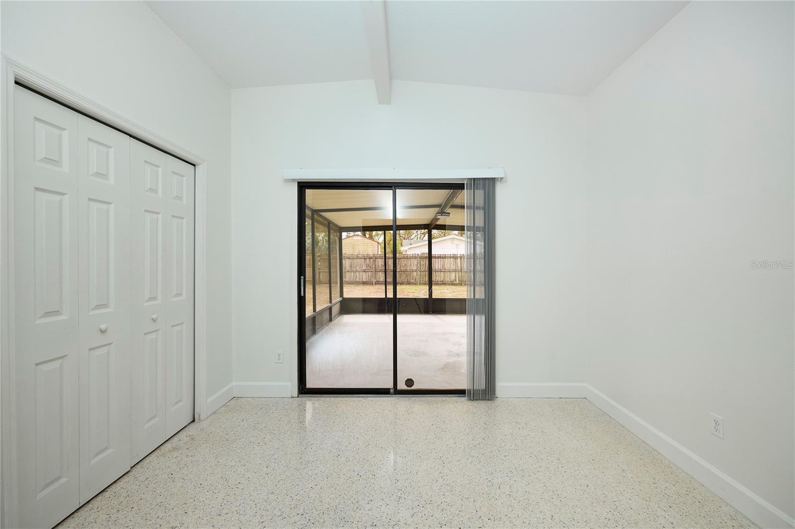 Listing photo id 16 for 3312 Nakora Drive