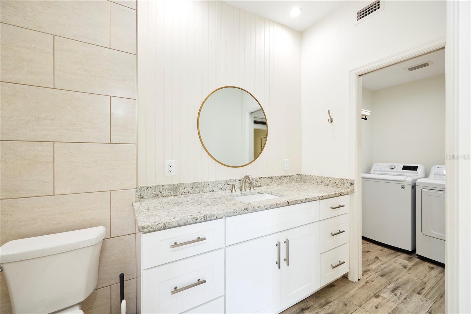 Listing photo id 22 for 3312 Nakora Drive