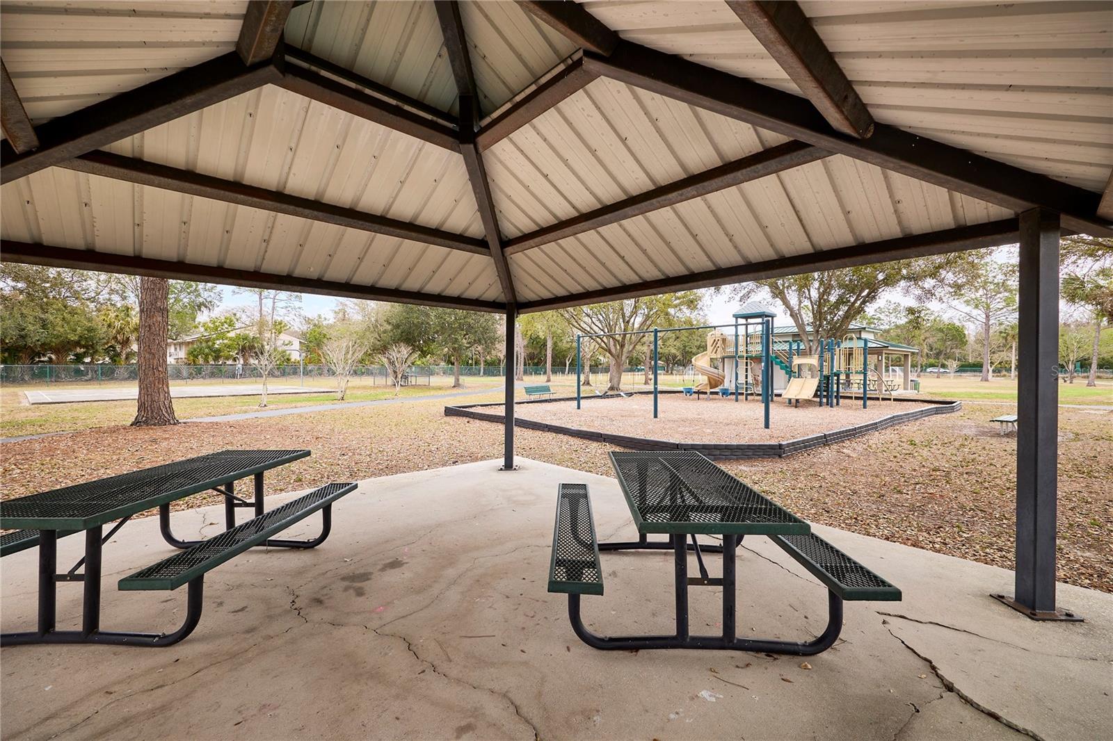 Listing photo id 46 for 3312 Nakora Drive