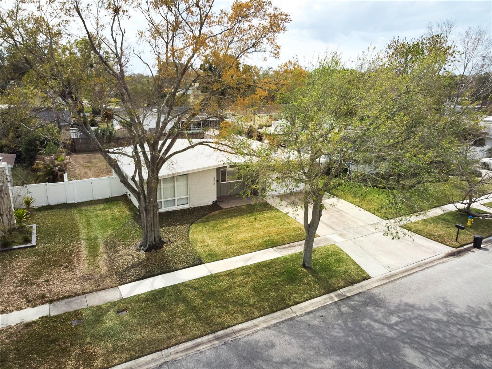 Listing photo id 58 for 3312 Nakora Drive