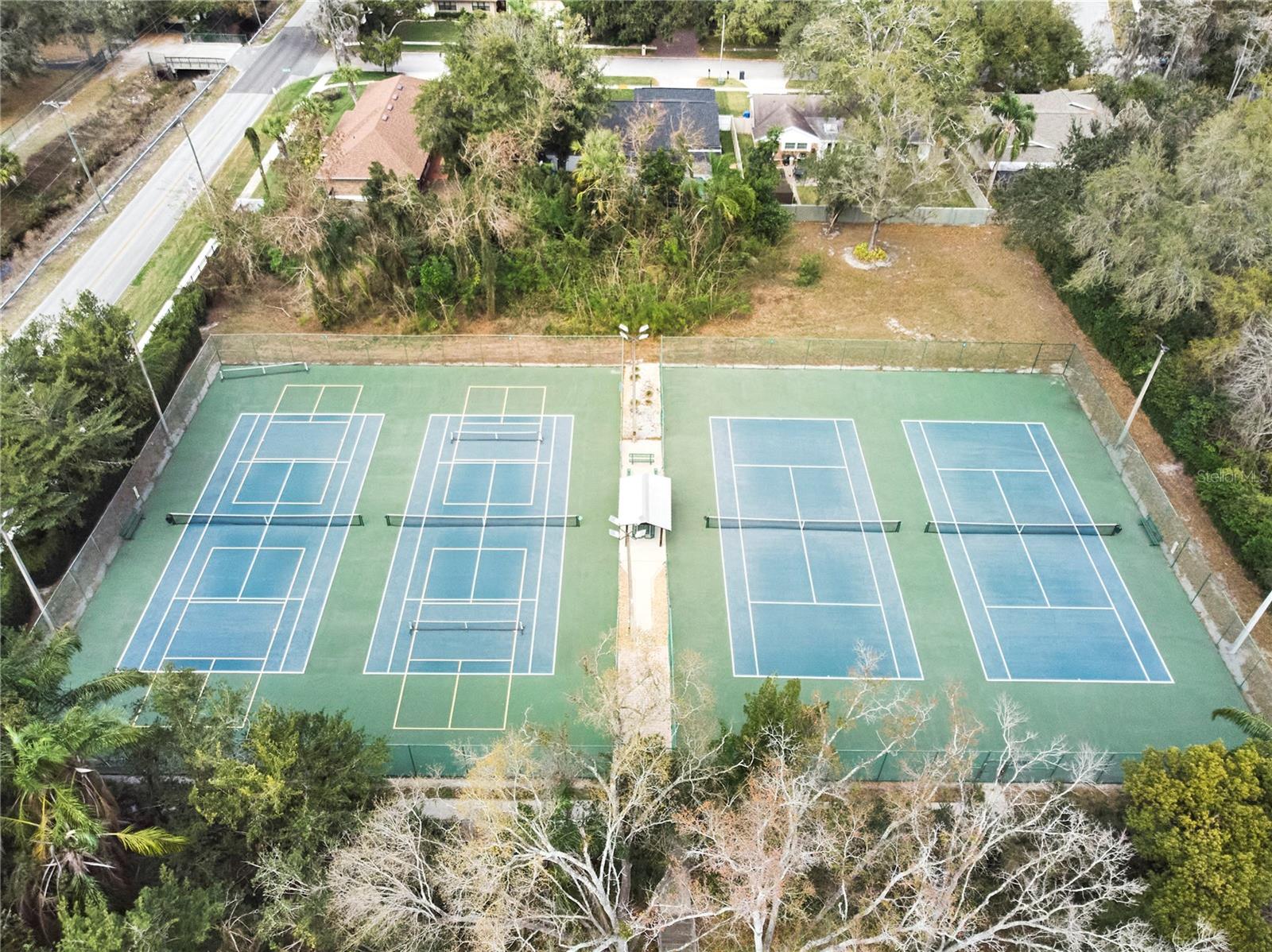 Listing photo id 65 for 3312 Nakora Drive