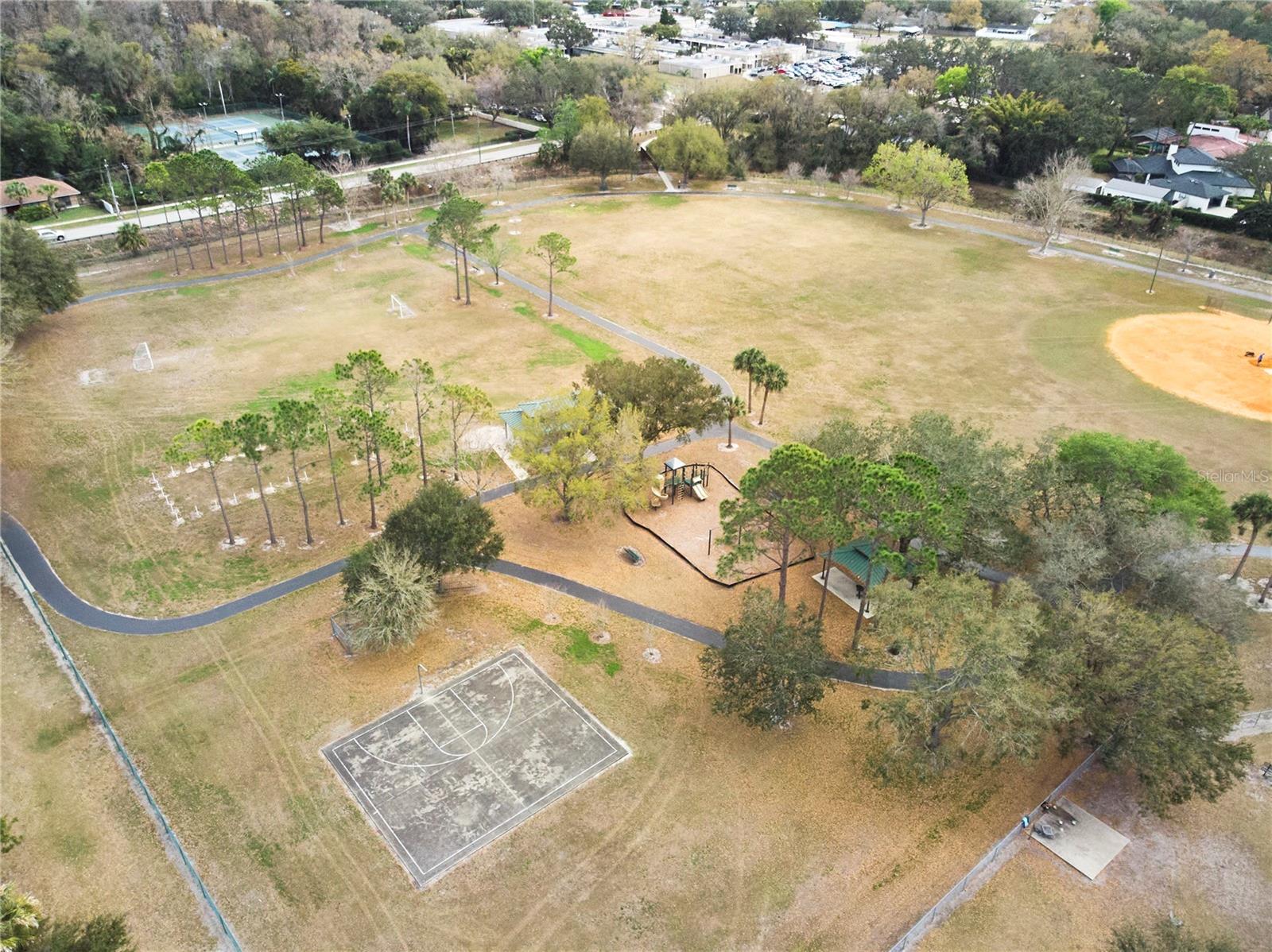 Listing photo id 70 for 3312 Nakora Drive