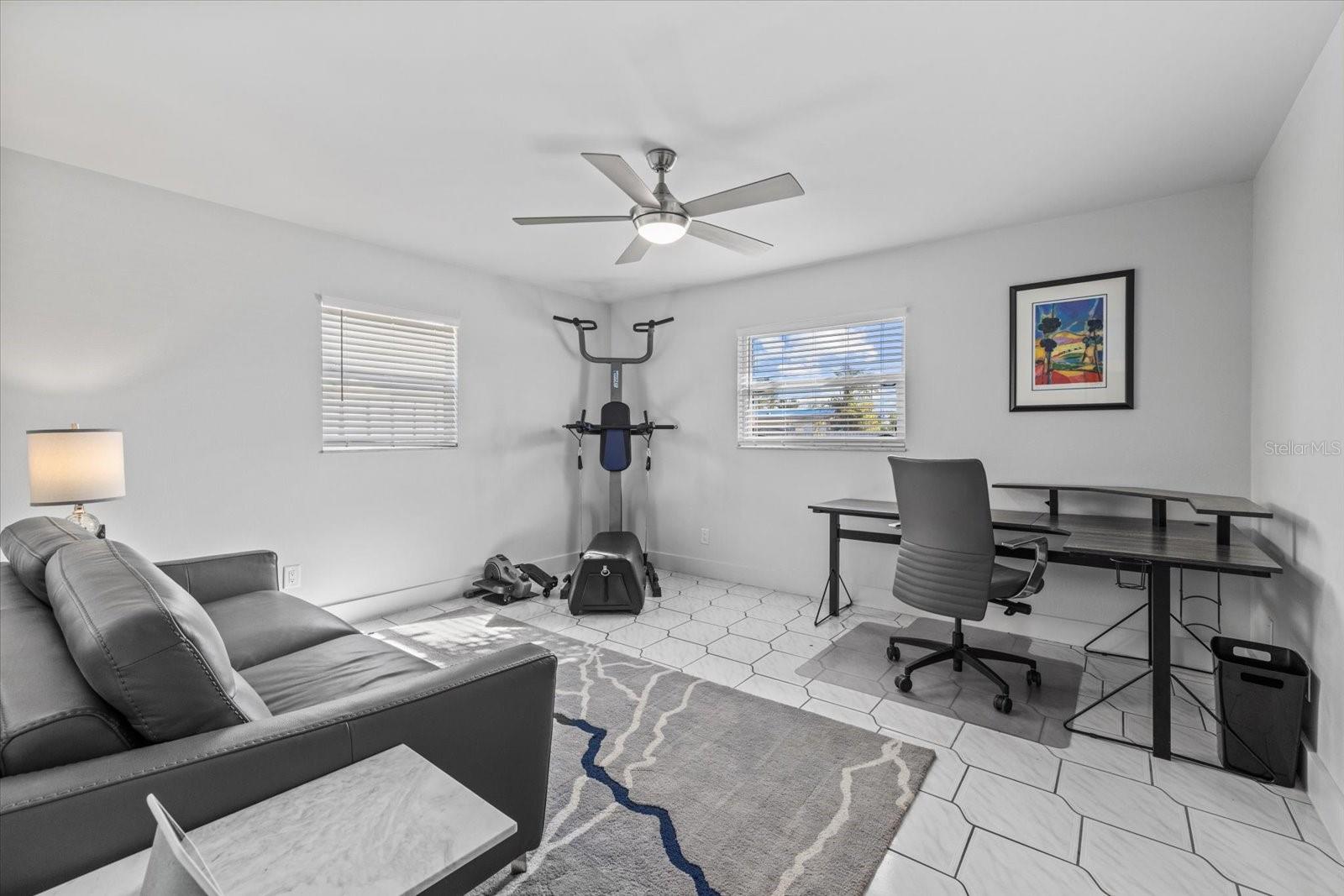 Image 20 of 44 For 2000 58th Street N