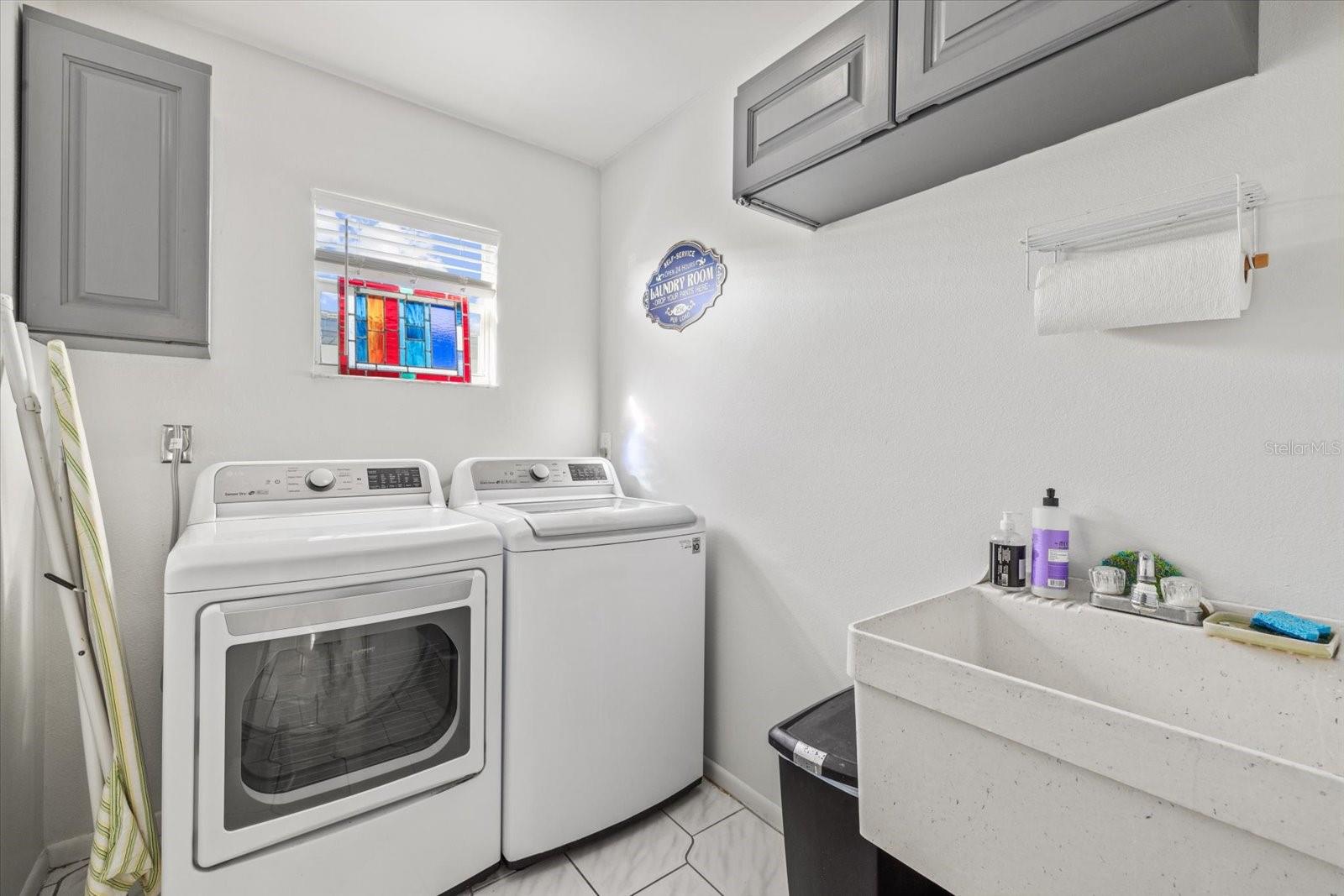 Image 24 of 44 For 2000 58th Street N