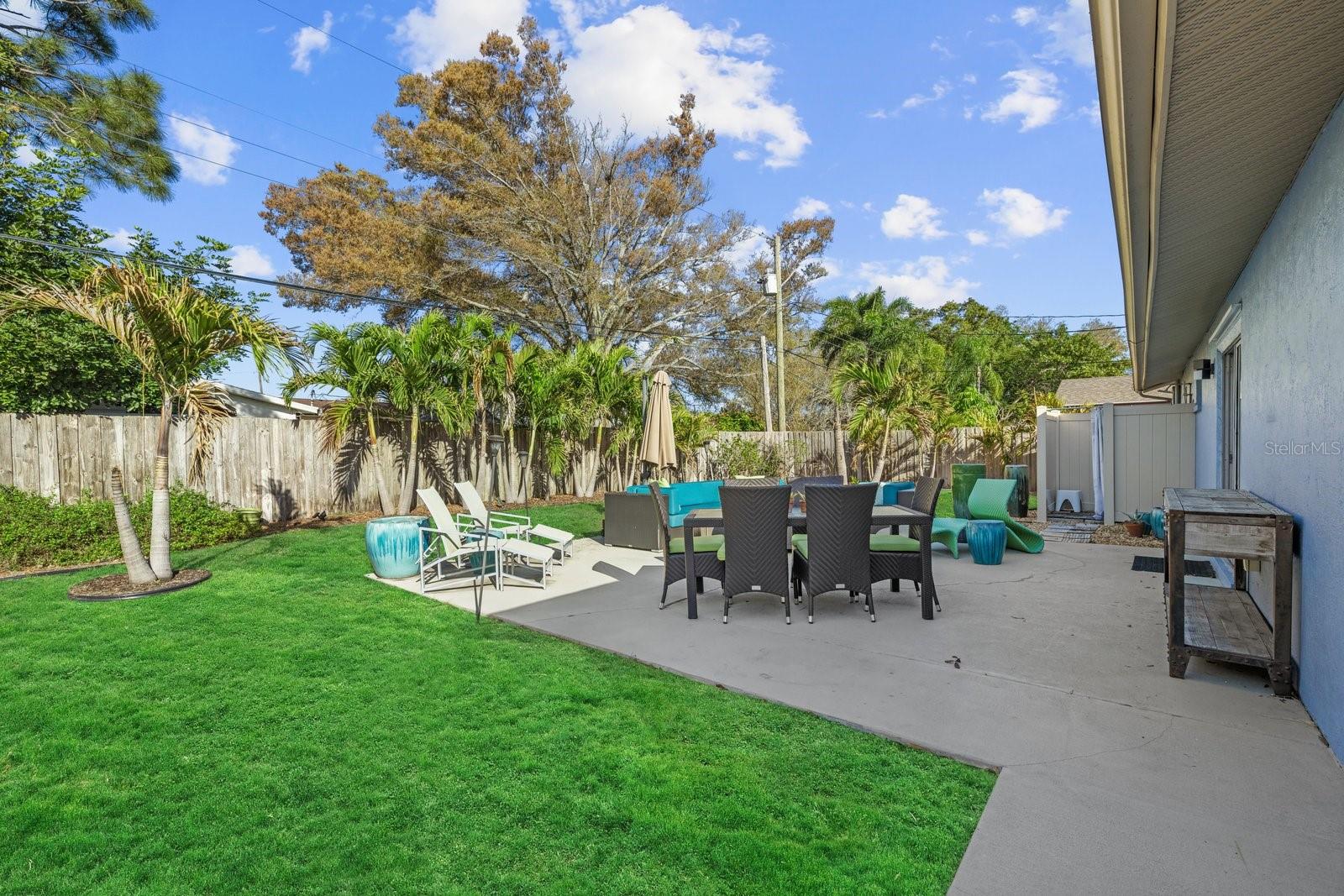 Image 27 of 44 For 2000 58th Street N