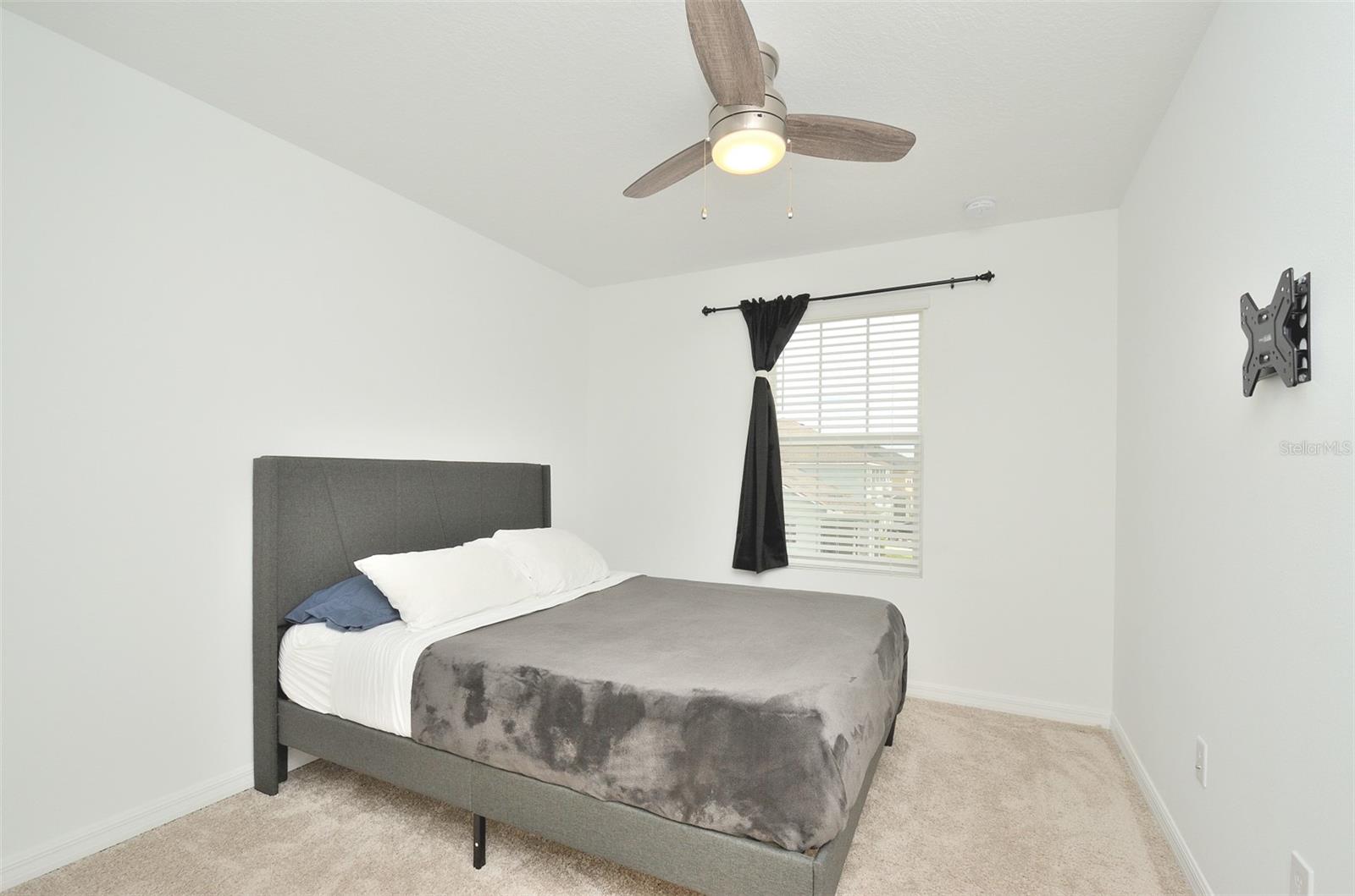 Image 18 of 24 For 2331 Garden Belle Drive