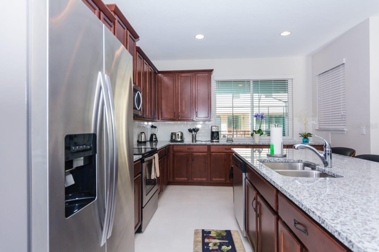 Image 4 of 57 For 1534 Carey Palm Circle