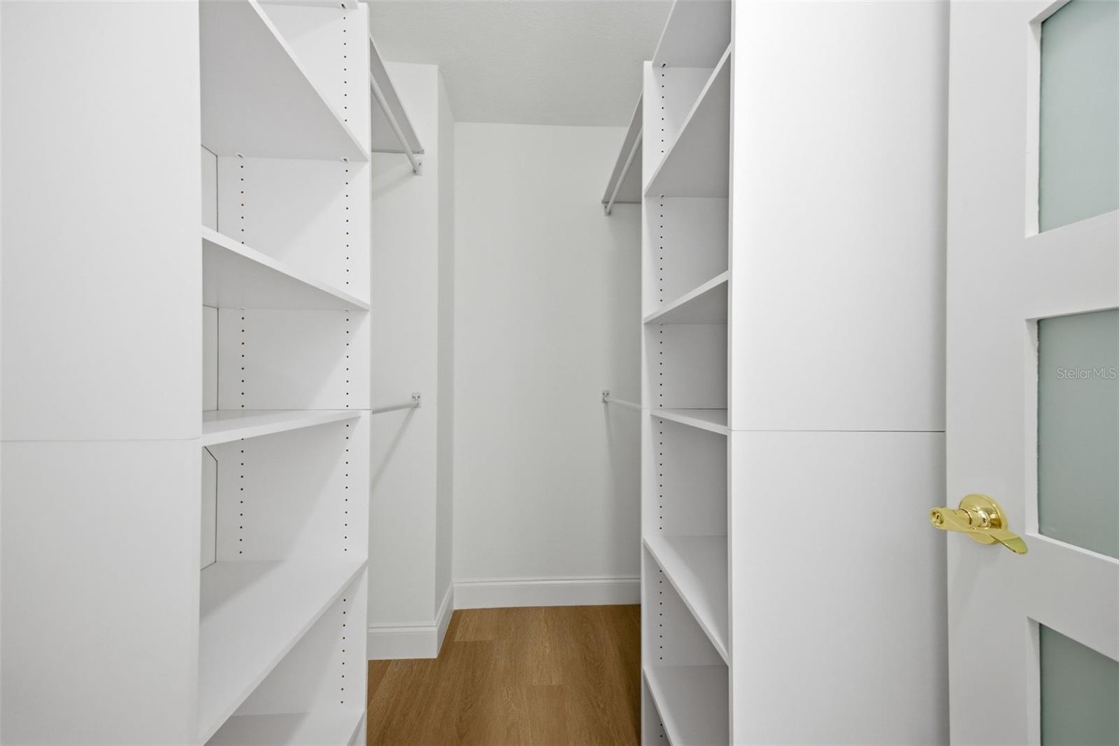 Image 21 of 66 For 5700 Venetian Boulevard Ne