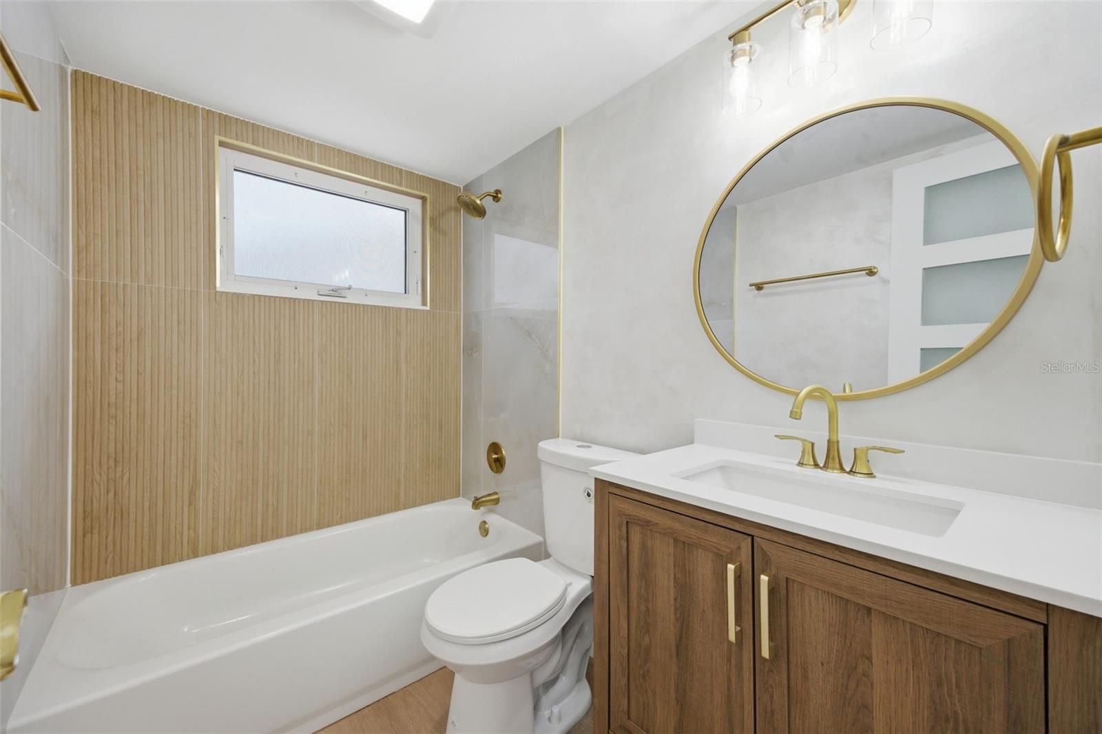 Image 31 of 66 For 5700 Venetian Boulevard Ne