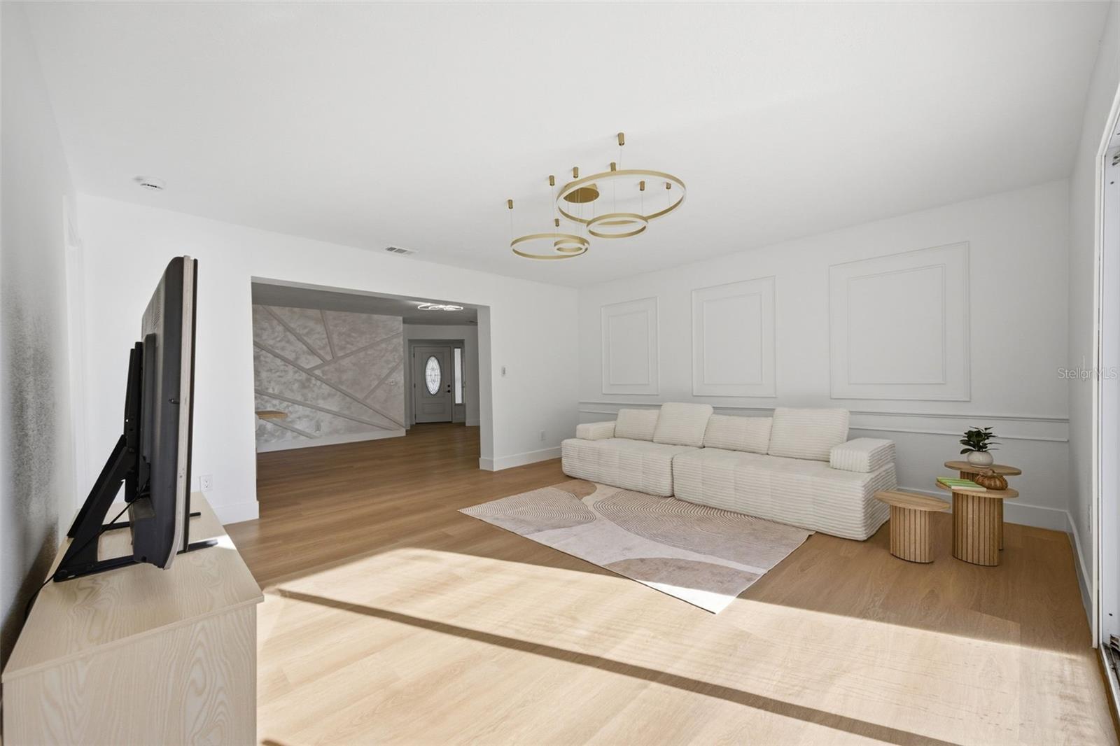 Image 38 of 66 For 5700 Venetian Boulevard Ne