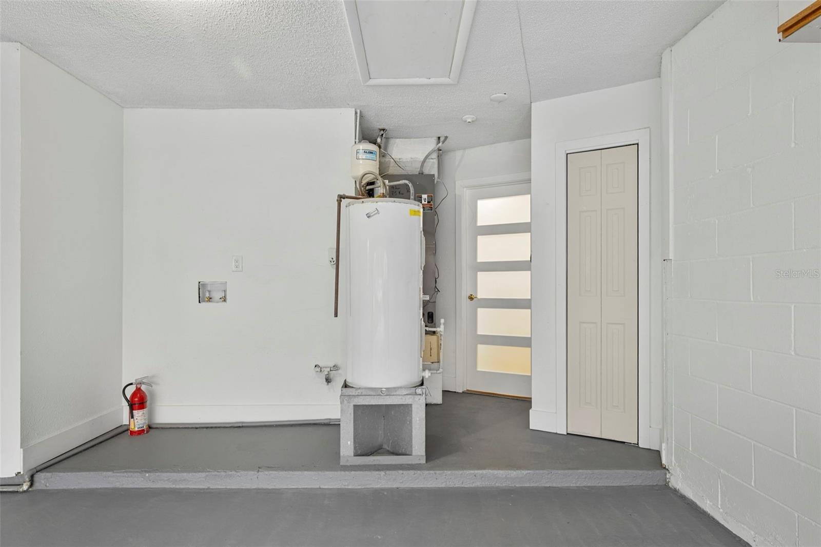 Image 52 of 66 For 5700 Venetian Boulevard Ne