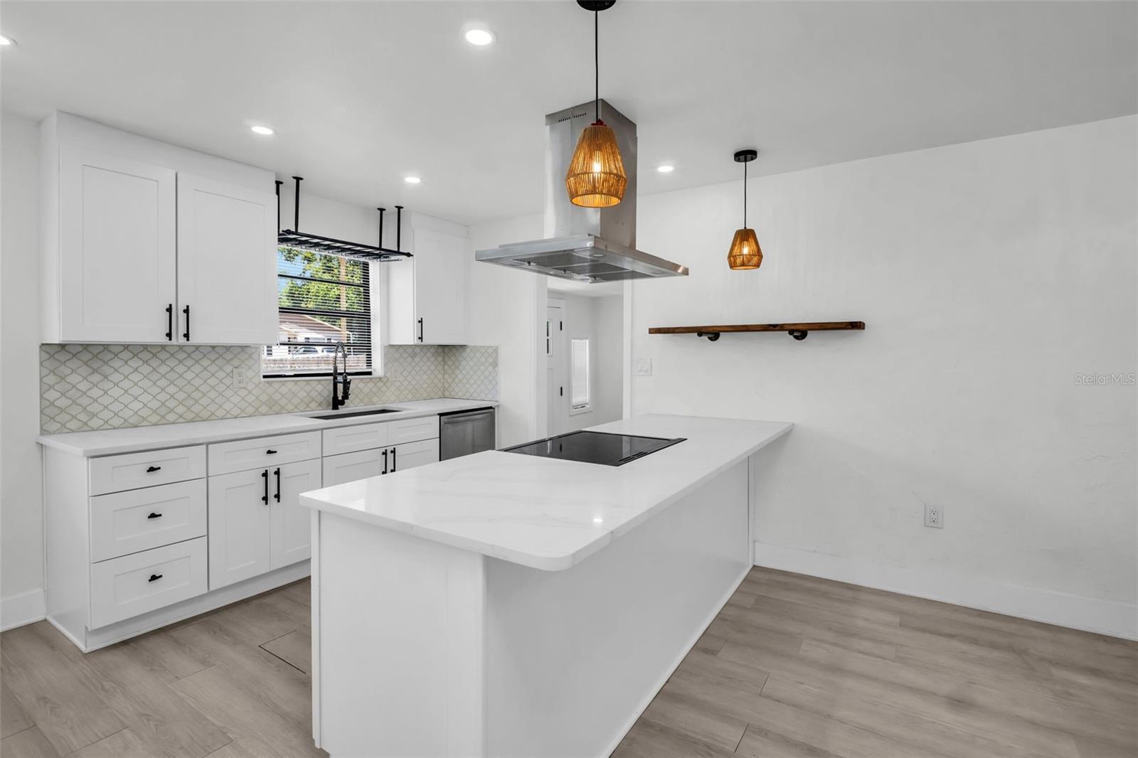 Image 16 of 39 For 4000 Grove Street S