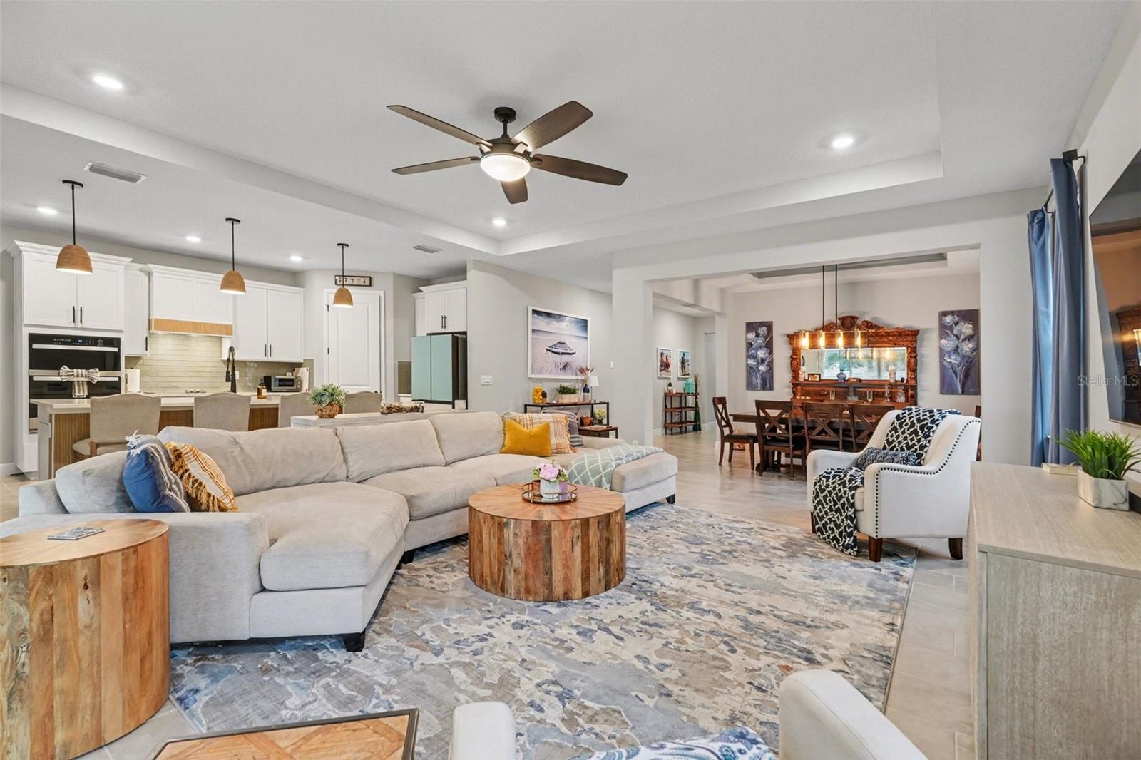 Image 13 of 41 For 23122 Scaglione Drive