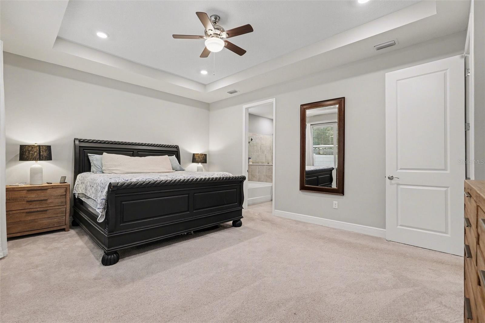 Image 19 of 41 For 23122 Scaglione Drive