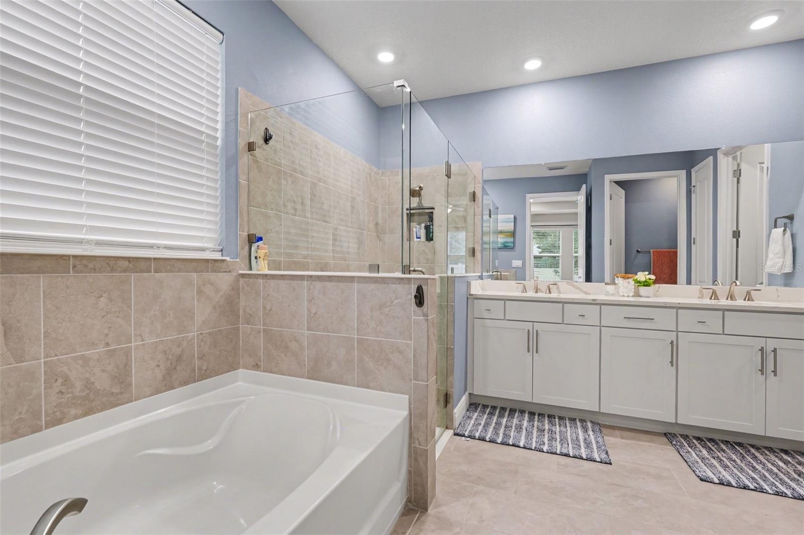 Image 21 of 41 For 23122 Scaglione Drive