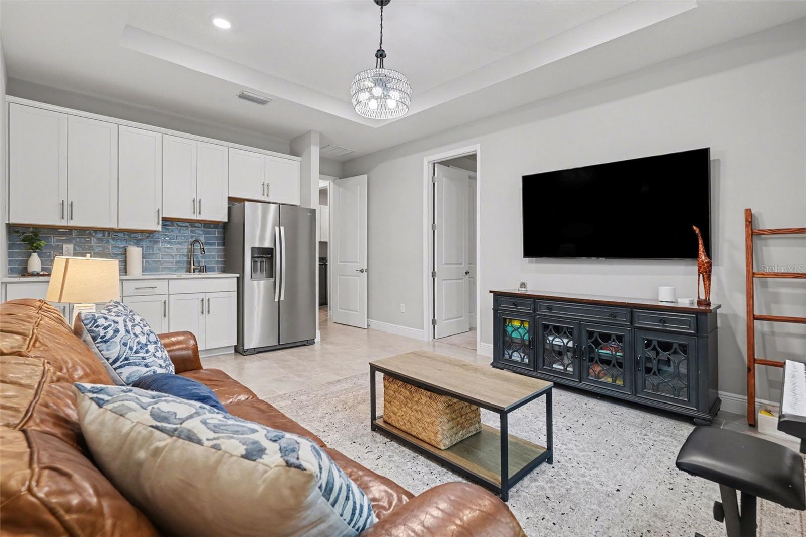 Image 28 of 41 For 23122 Scaglione Drive