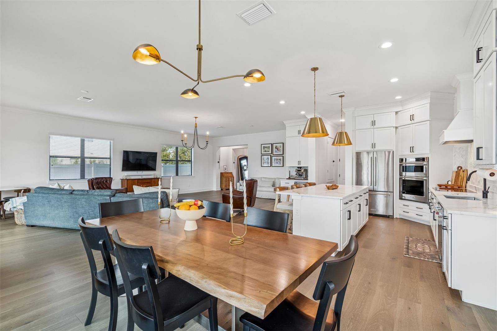 Image 10 of 62 For 3016 Ballast Point Boulevard