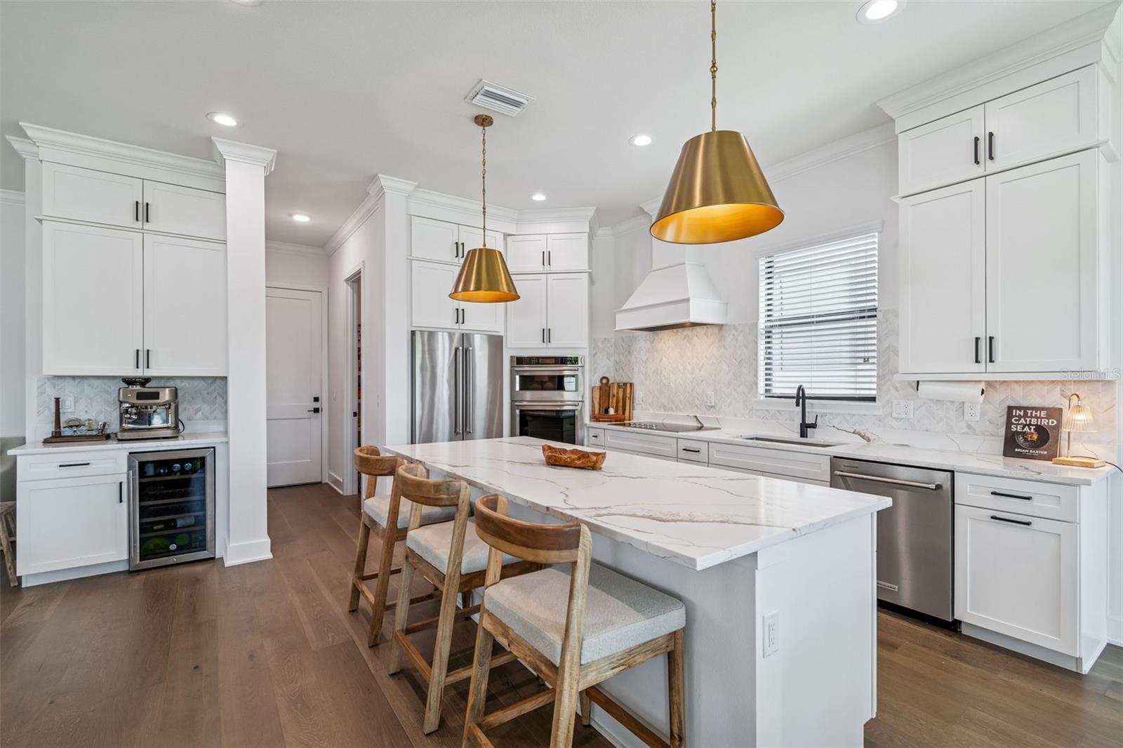 Image 12 of 62 For 3016 Ballast Point Boulevard