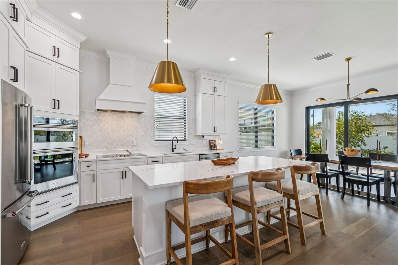 Image 16 of 62 For 3016 Ballast Point Boulevard