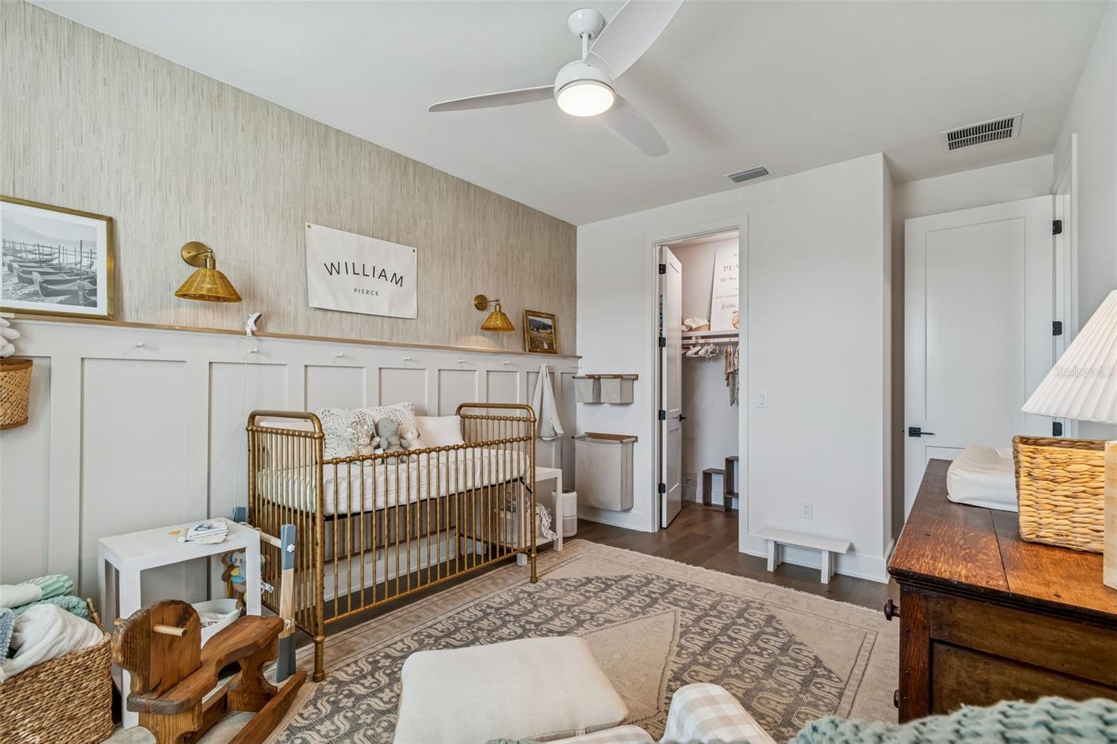 Image 31 of 62 For 3016 Ballast Point Boulevard